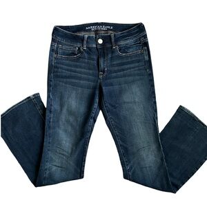 American Eagle Outfitters Low Rise Kick boot Dark wash Denim Jeans Size 6